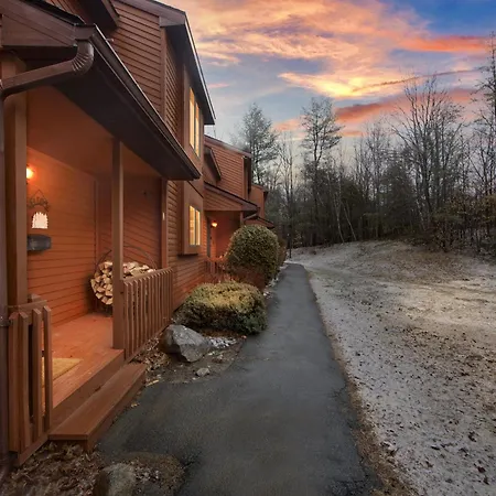 Villa Pine Knot 62H - Retreat With Private Play Area Townhouse